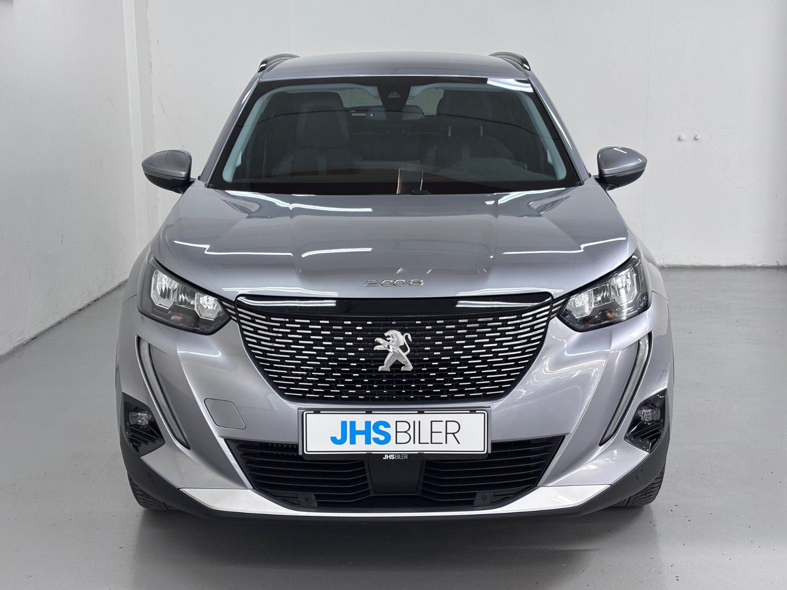 Sølv Peugeot 2008 fra 2020
