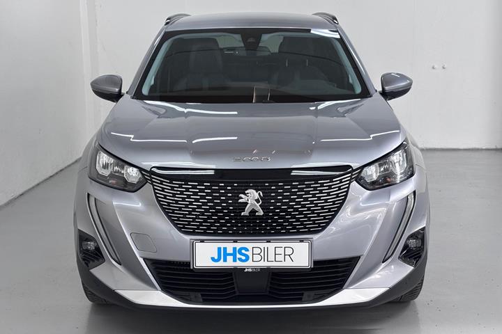 Sølv Peugeot 2008 fra 2020