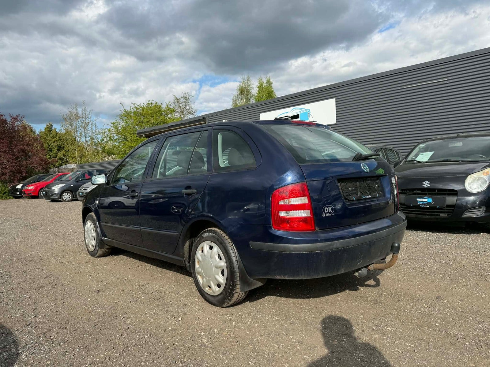 Grå Skoda Fabia fra 2004
