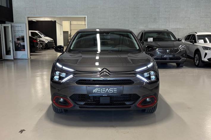 Grå Citroën ë-C4 X fra 2024