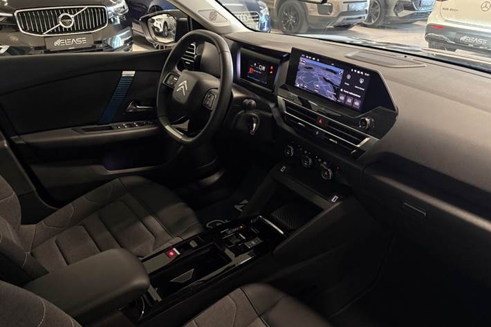 Grå Citroën ë-C4 X fra 2024