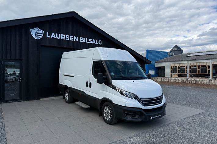 Hvid Iveco Daily fra 2022
