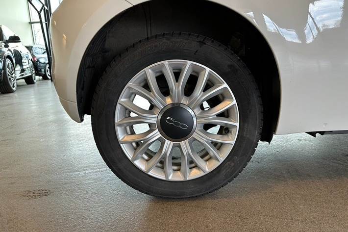 Hvid Fiat 500 fra 2016