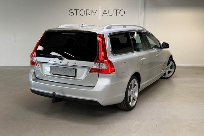 Sølv Volvo V70 fra 2016