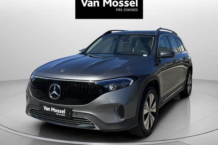 Grå Mercedes EQB250+ fra 2025