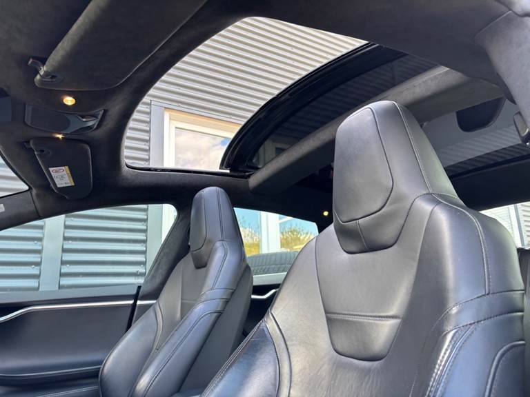 Tesla Model S P85D