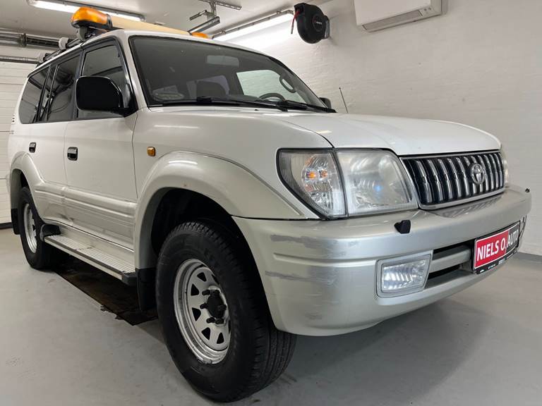 Toyota Land Cruiser 3,0 D-4D lang Van