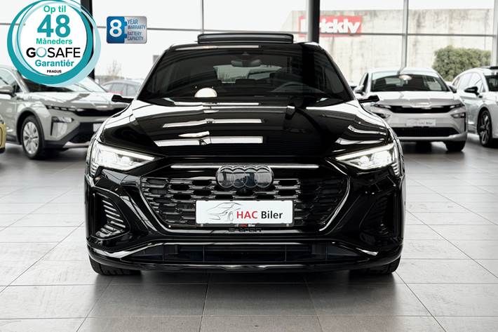 Gul Audi Q8 e-tron fra 2023