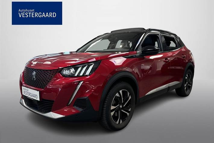 Rød Peugeot e-2008 fra 2023