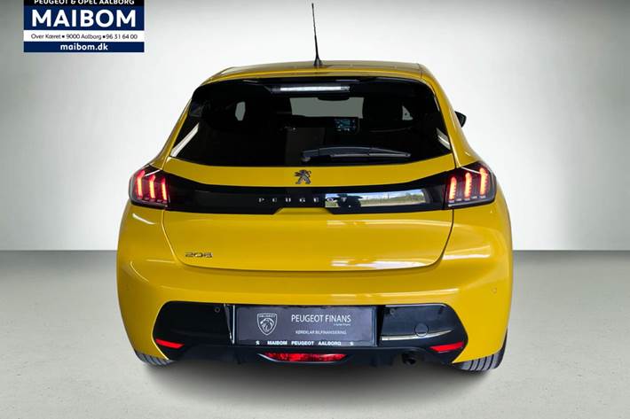 Gul Peugeot 208 fra 2021