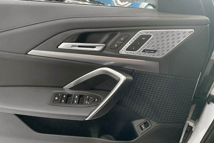 undefined BMW iX1 fra 2025