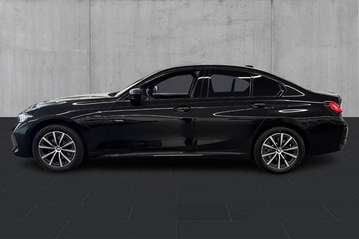 Sort BMW 320e fra 2024