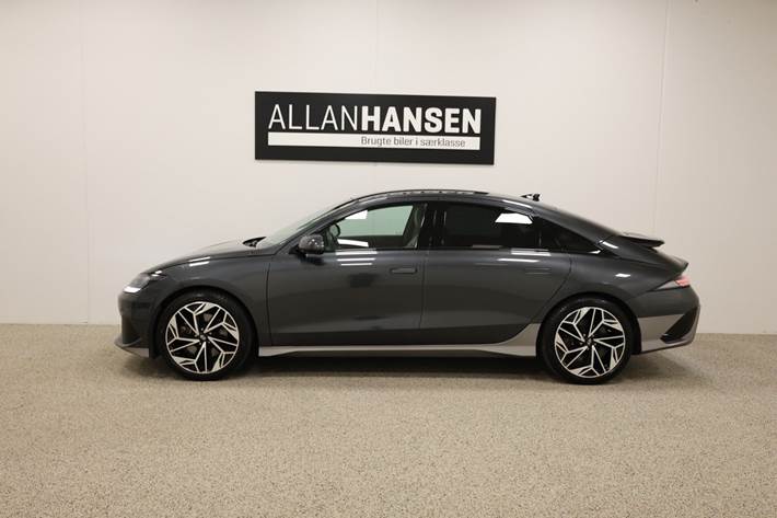 Grå Hyundai Ioniq 6 fra 2023