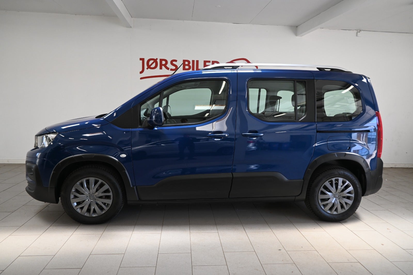 Blå Peugeot Rifter fra 2019