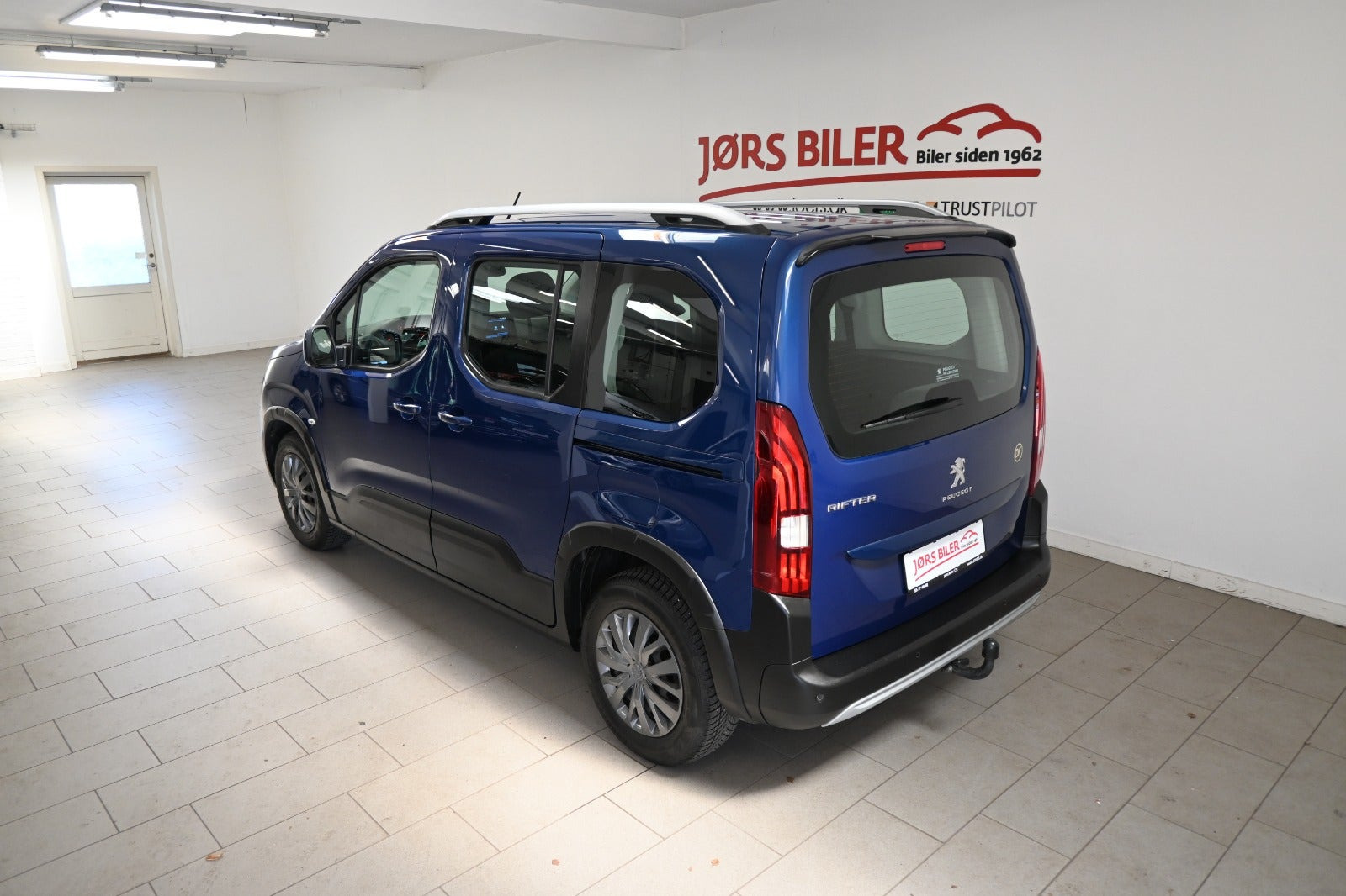 Blå Peugeot Rifter fra 2019