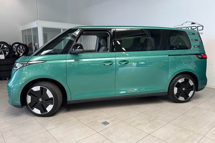 Grøn VW ID.Buzz fra 2025