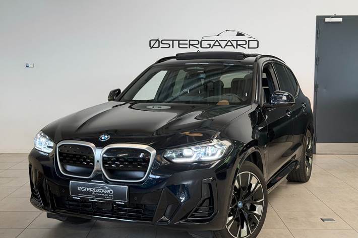 Sort BMW iX3 fra 2024