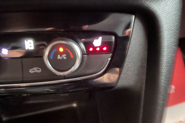 Hvid Opel Corsa-e fra 2021