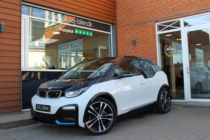 Hvid BMW i3 fra 2021