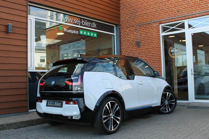 Hvid BMW i3 fra 2021
