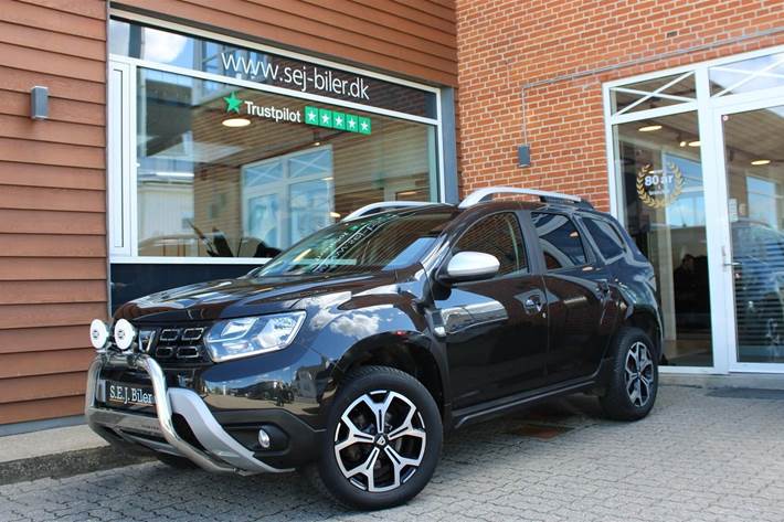 Sort Dacia Duster fra 2019