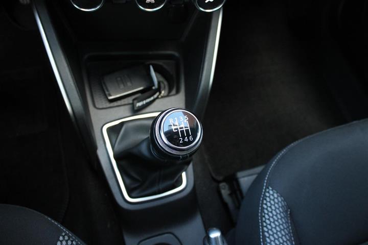 Sort Dacia Duster fra 2019