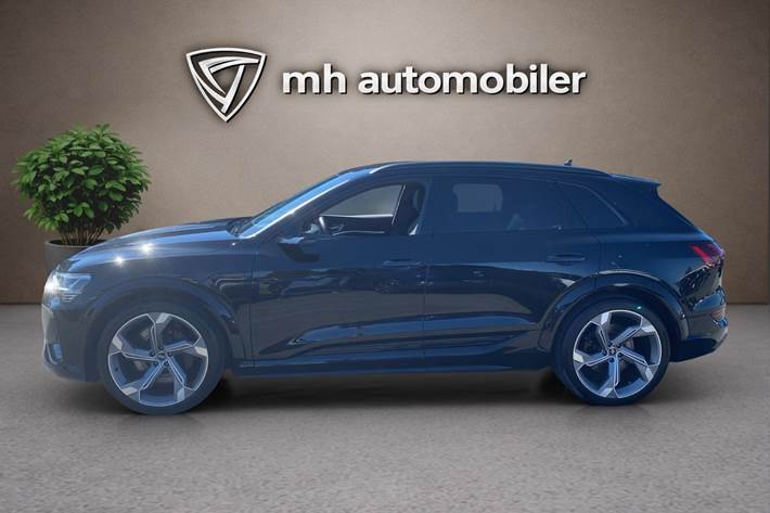 Sort Audi e-tron S fra 2023