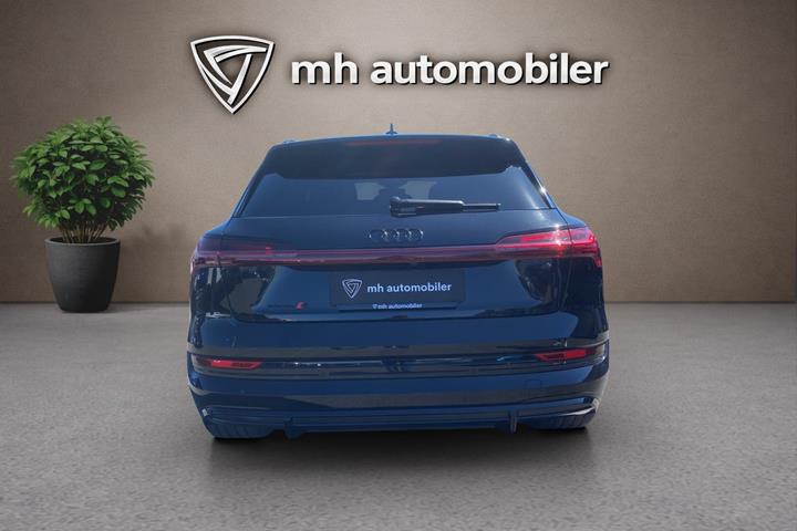 Sort Audi e-tron S fra 2023