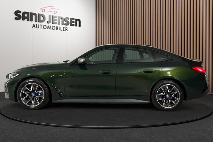 Grøn BMW i4 fra 2024