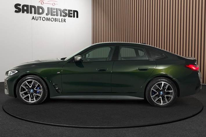 Grøn BMW i4 fra 2024