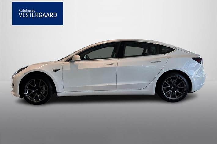 Hvid Tesla Model 3 fra 2020