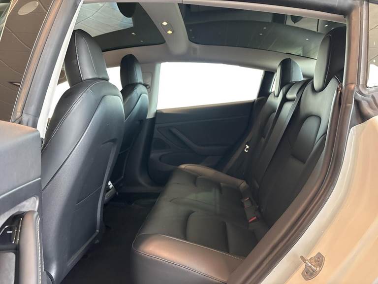 Tesla Model 3 Standard Range+ RWD