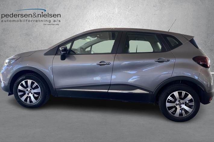 Grå Renault Captur fra 2019