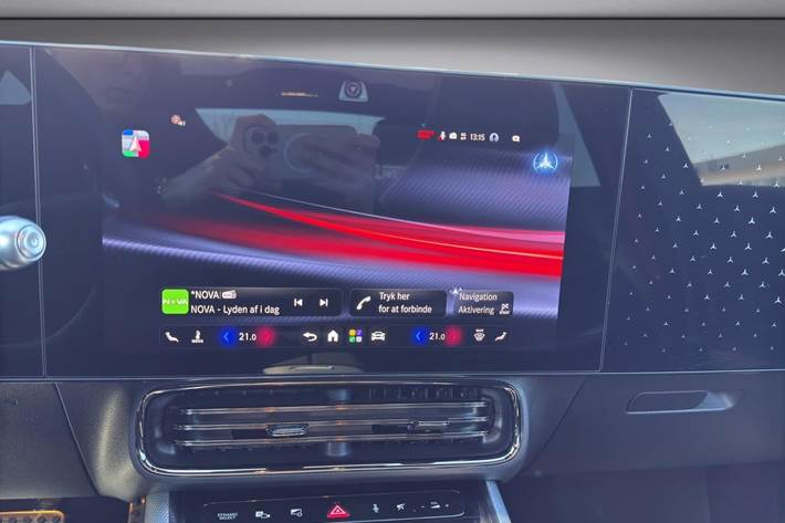 Grå Mercedes CLA fra 2025