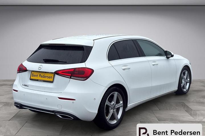 Hvid Mercedes A200 d fra 2020