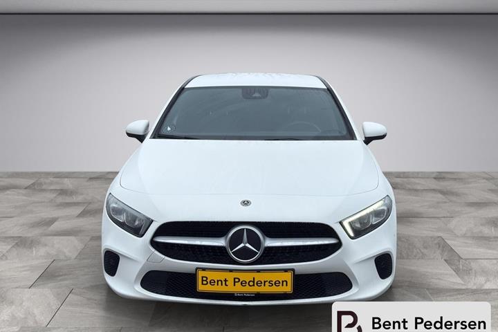 Hvid Mercedes A200 d fra 2020