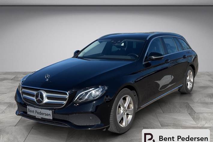 Sort Mercedes E220 d fra 2017