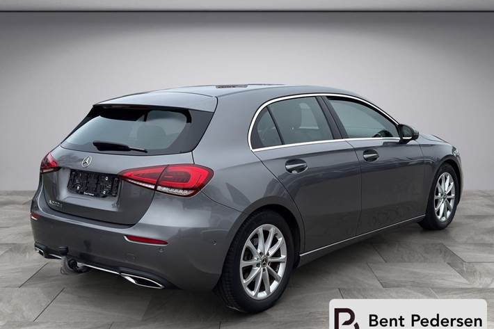 Grå Mercedes A200 d fra 2020