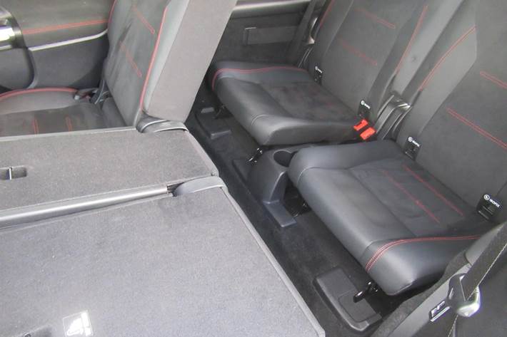 Sort Mercedes EQB 250+ fra 2024