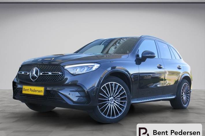 Grå Mercedes GLC300 d fra 2025