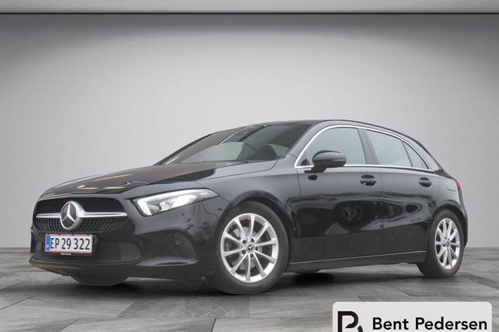 Sort Mercedes A180 d fra 2020