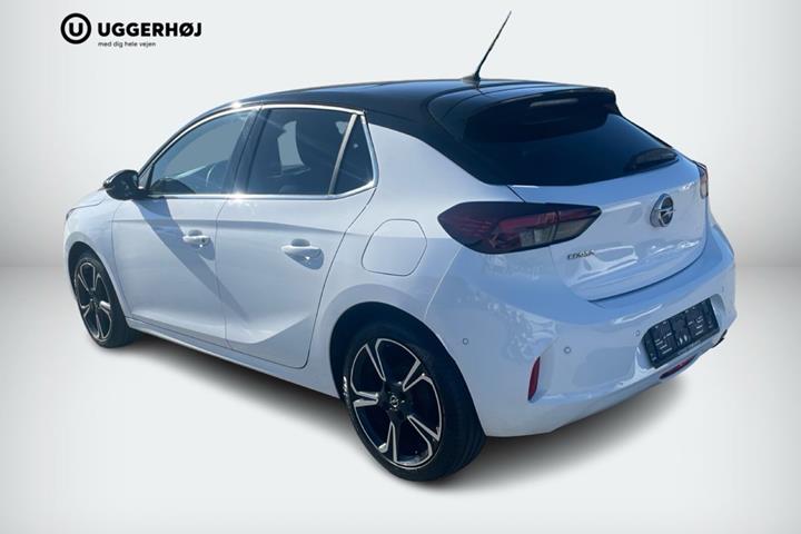 Hvid Opel Corsa fra 2020