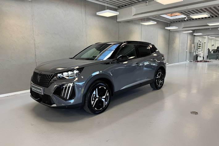 Grå Peugeot e-2008 fra 2025