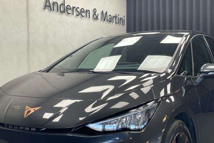 Grå Cupra Born fra 2023