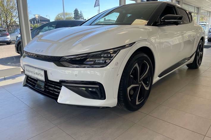 Hvid Kia EV6 fra 2025