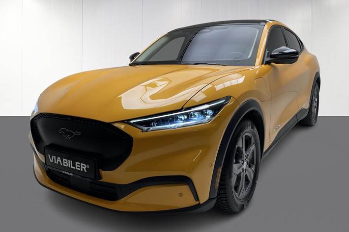 Orange Ford Mustang Mach-E fra 2023