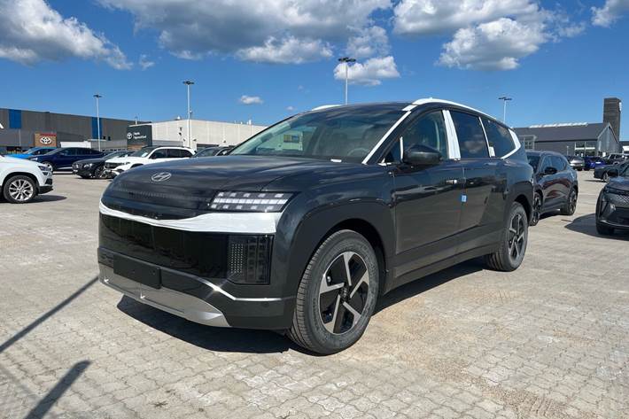 Grå Hyundai Ioniq 9 fra 2026