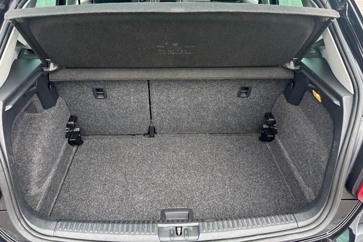 Sort VW Polo fra 2014