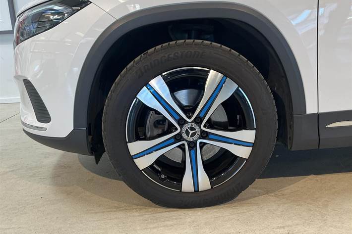 Hvid Mercedes EQA 250 fra 2021