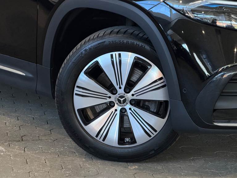 Mercedes EQB300 AMG Line 4Matic 7prs
